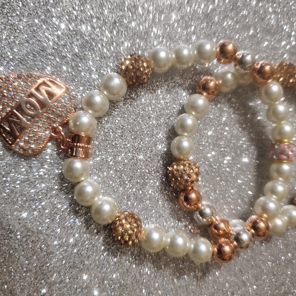 BEAUTIFUL MOM BEADED CREAM & ROSE GOLD DOUBLE BRACELETS SET. - Picture 8 of 15